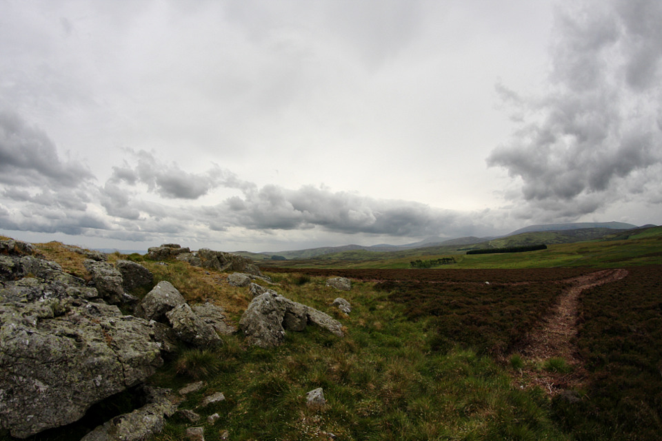 img_9588_view_from_tom_tallons_crag_clouds_and_landscape