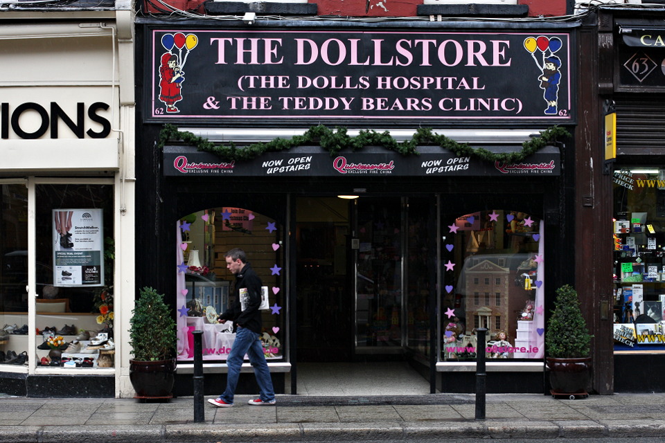 img_6856_the_dollstore