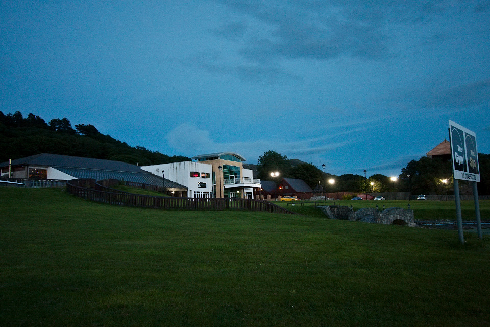 img_4834_dyserth_falls_resort_after_sunset