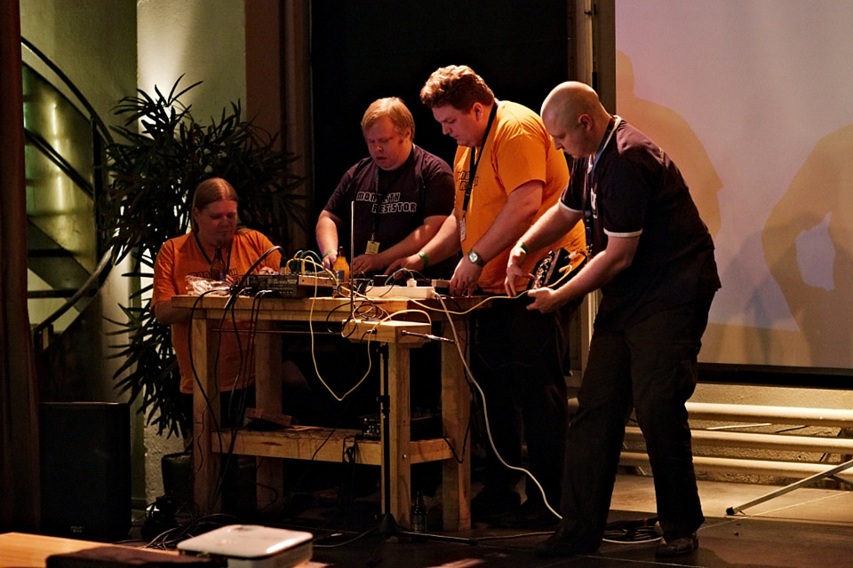 img_1097_warkfest_2012_monolith_resistor_setup